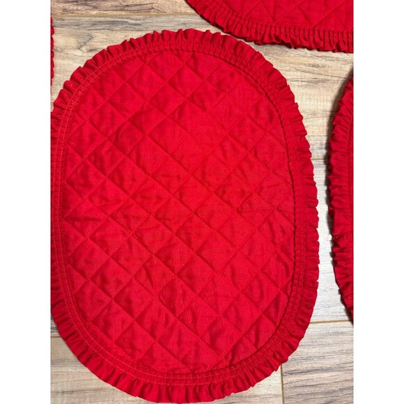 4 Vtg 70s Quilted Red Oval Placemat Ruffled Edges Holiday Table Top decor read - Picture 2 of 15